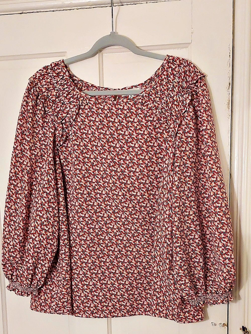 Max Studio Floral Long Sleeve Blouse in Red & White Size XL